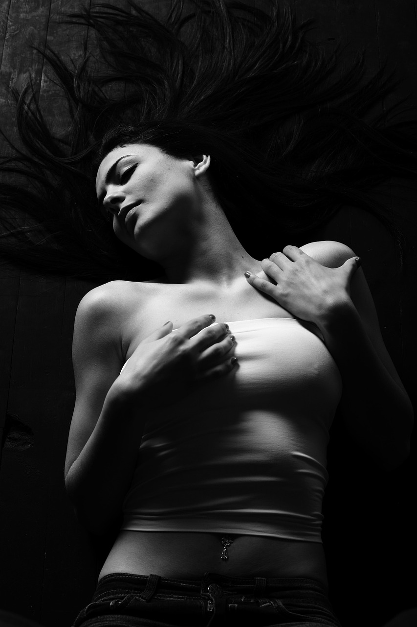 黒ずみを美白するためのスクラブの使用前後の効果は？